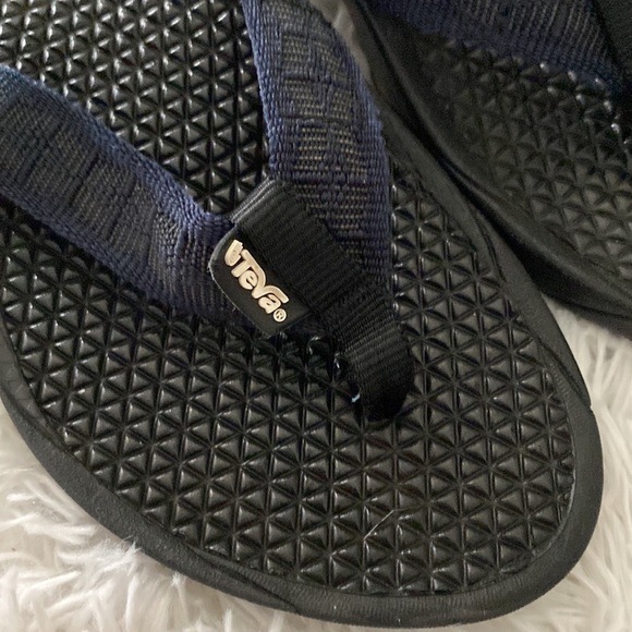Teva flip flop sandals - Picture 3 of 7